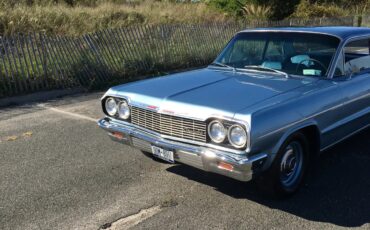 Chevrolet-Bel-air-1964-Silver-Blue-Poly-Blue-4