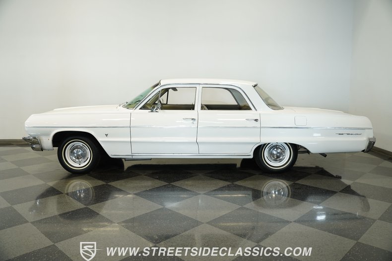 Chevrolet-Bel-air-1964-White-Fawn