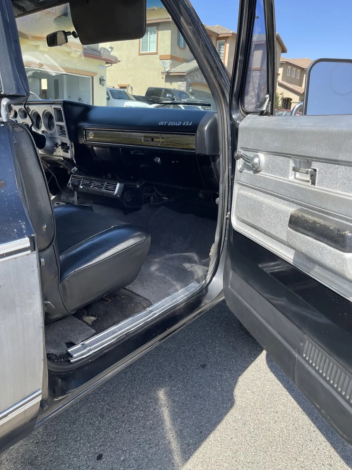 Chevrolet-Blazer-1973-Black-Black-3