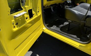 Chevrolet-Blazer-1975-Yellow-Black-Grey-10