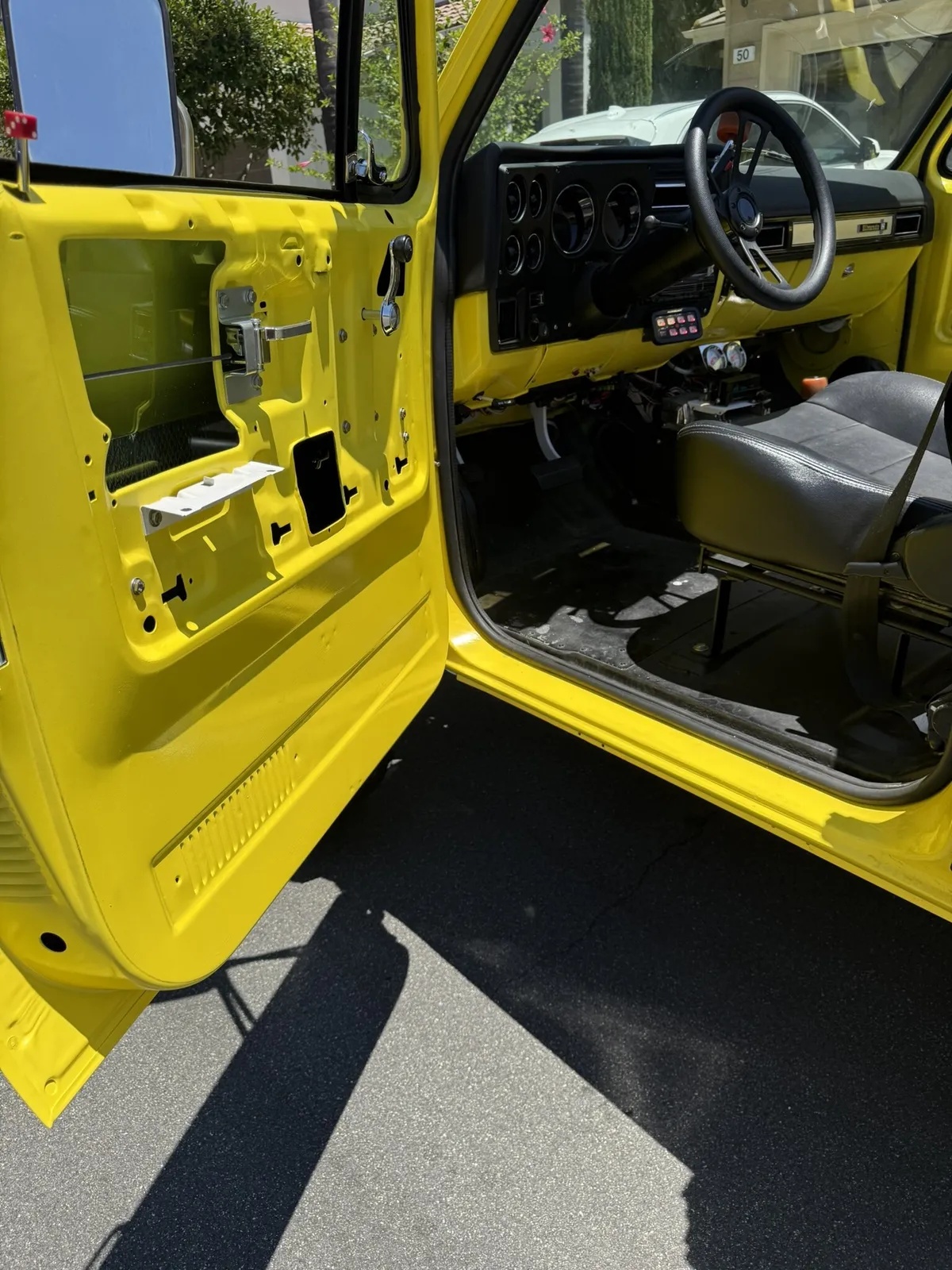 Chevrolet-Blazer-1975-Yellow-Black-Grey-10