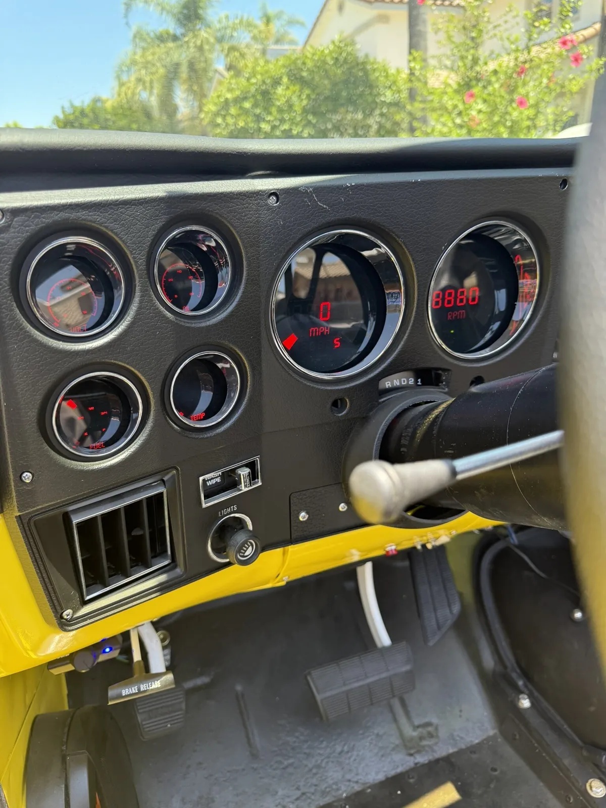 Chevrolet-Blazer-1975-Yellow-Black-Grey-11