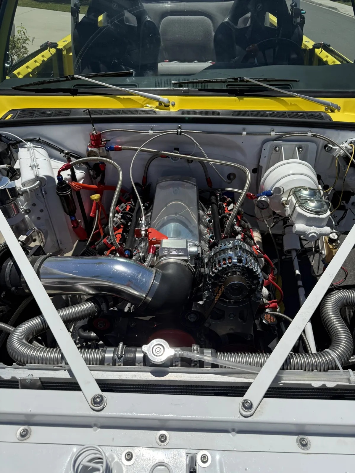 Chevrolet-Blazer-1975-Yellow-Black-Grey-18