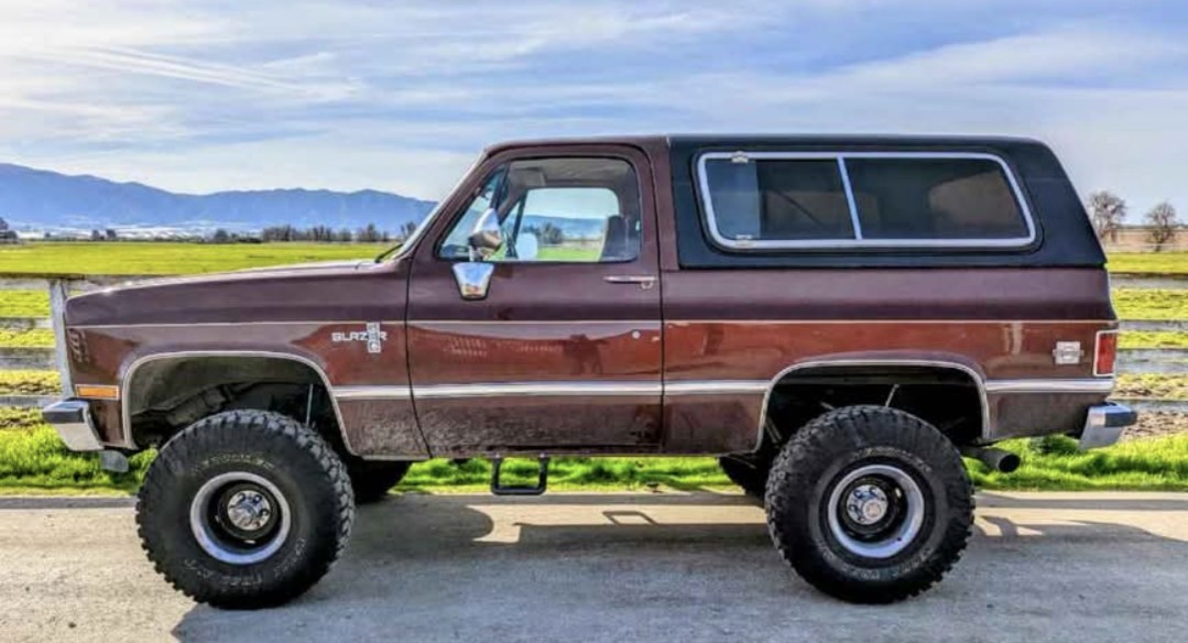 Chevrolet-Blazer-1987-SUV-1
