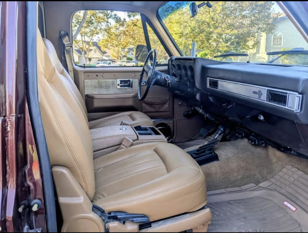 Chevrolet-Blazer-1987-SUV-10