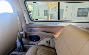Chevrolet-Blazer-1987-SUV-15