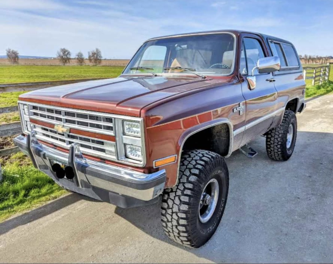 Chevrolet-Blazer-1987-SUV