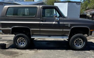 Chevrolet-Blazer-1988-SUV-2