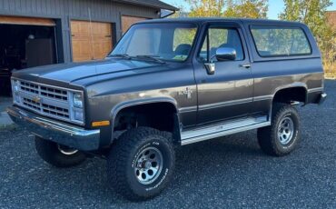 Chevrolet-Blazer-1988-SUV-4