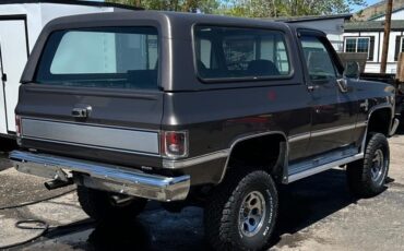 Chevrolet-Blazer-1988-SUV-9