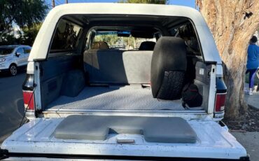 Chevrolet-Blazer-1988-White-Gray-16