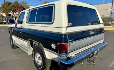 Chevrolet-Blazer-1988-White-Gray-2
