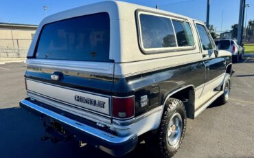 Chevrolet-Blazer-1988-White-Gray-4