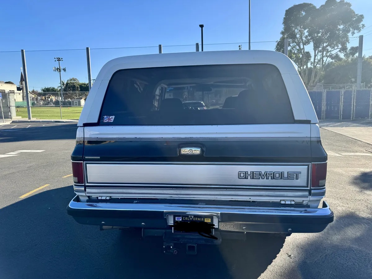 Chevrolet-Blazer-1988-White-Gray-5