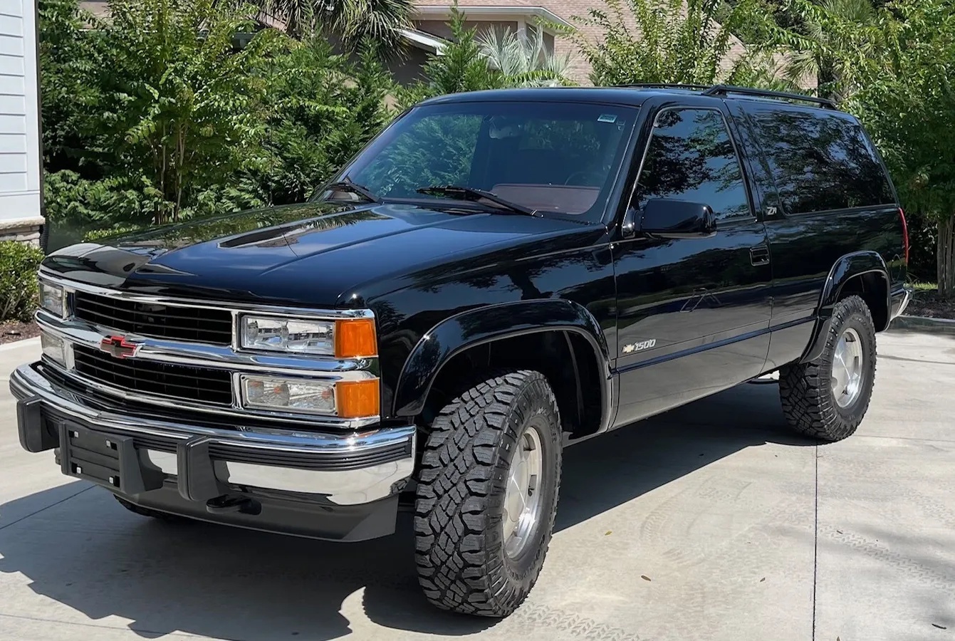 Chevrolet-Blazer-1994-Black-Red-3