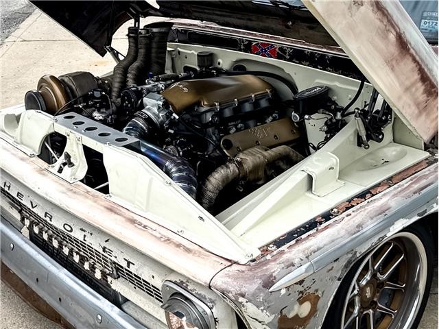 Chevrolet-C-10-1964-Truck-2