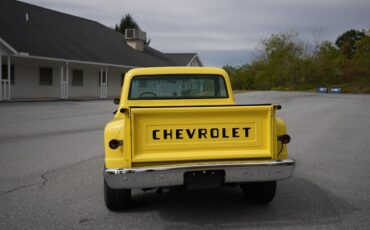 Chevrolet-C-10-1967-Truck-10