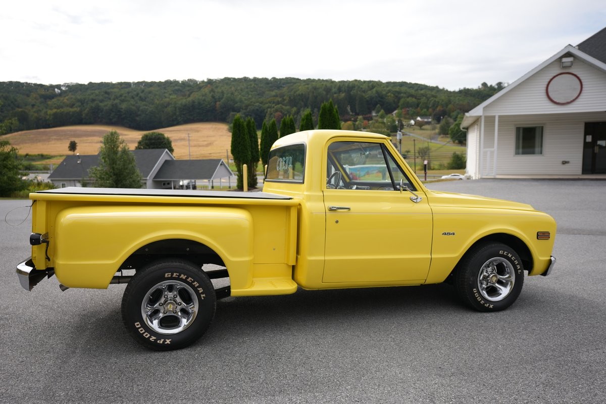 Chevrolet-C-10-1967-Truck-15