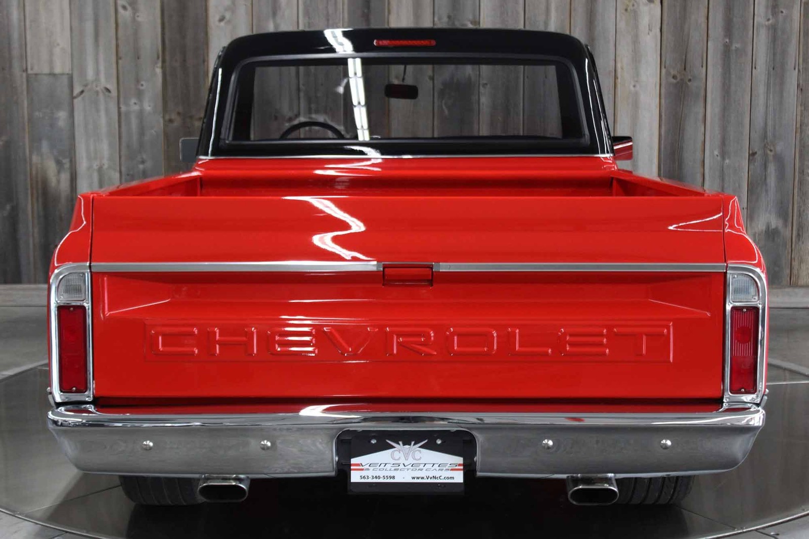 Chevrolet-C-10-1968-AMAZING-RESTOMOD-10