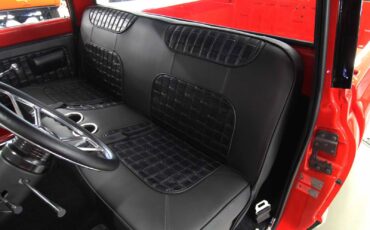 Chevrolet-C-10-1968-AMAZING-RESTOMOD-18