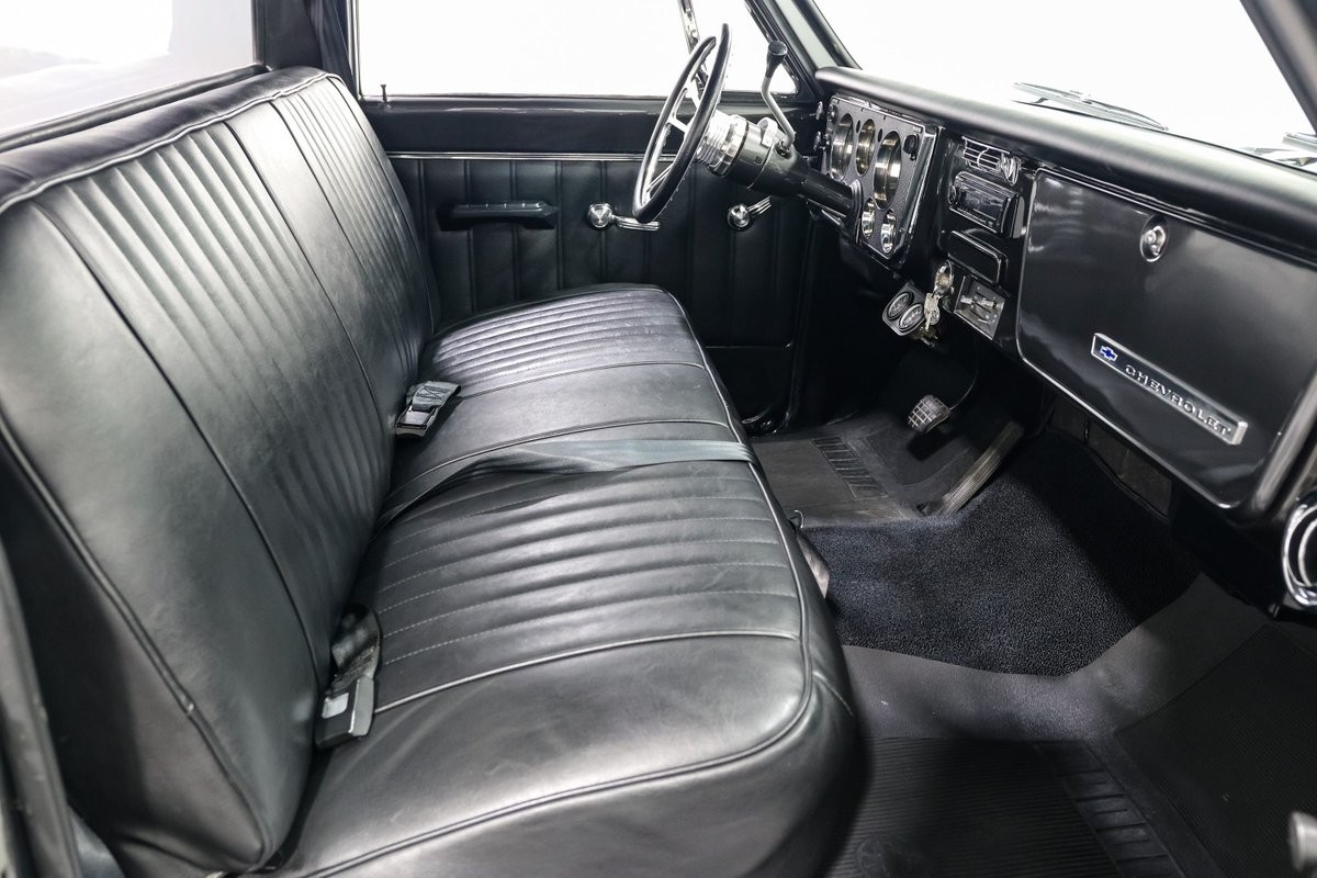 Chevrolet-C-10-1968-Pickup-Truck-21