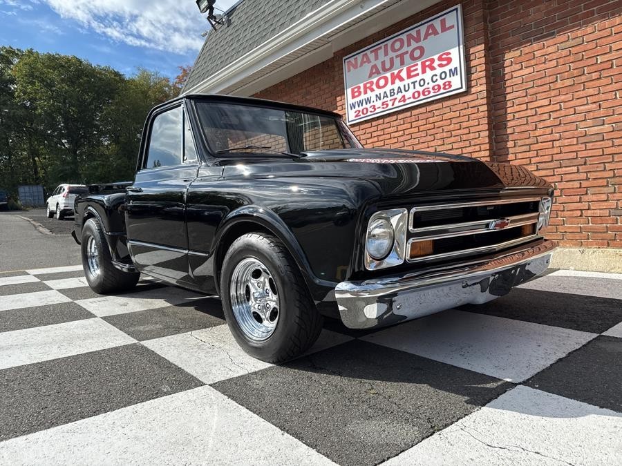 Chevrolet-C-10-1968-Standard-Cab-Pickup-2