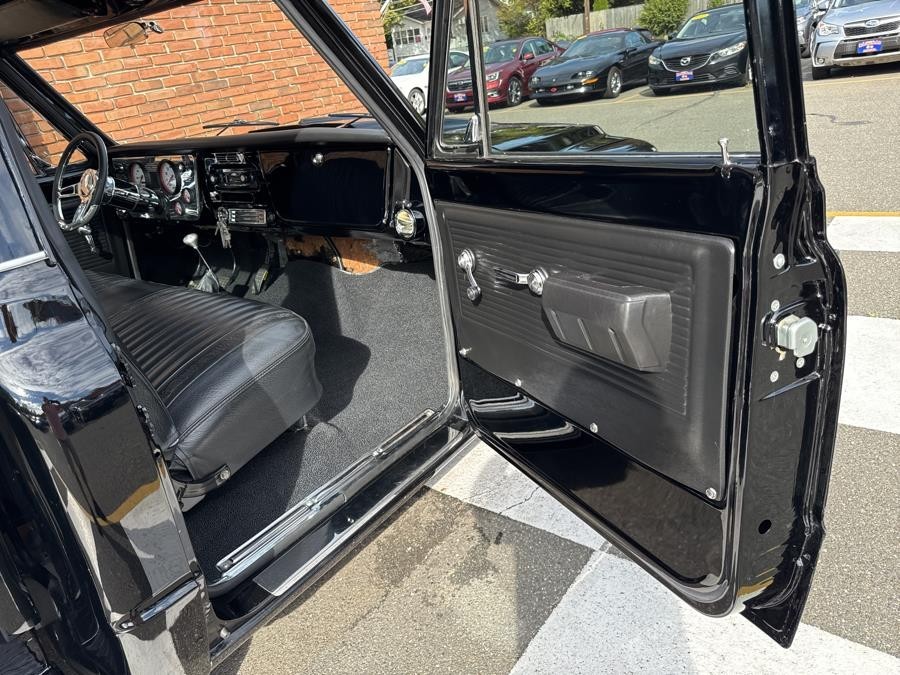 Chevrolet-C-10-1968-Standard-Cab-Pickup-25