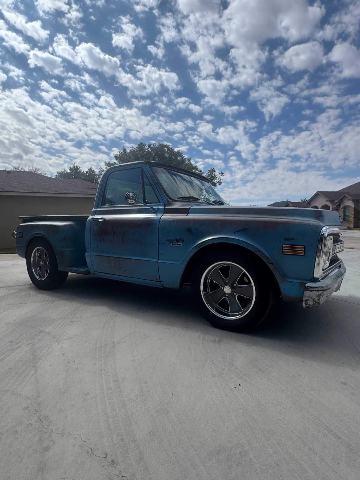 Chevrolet-C-10-1969-Standard-Cab-Pickup-1