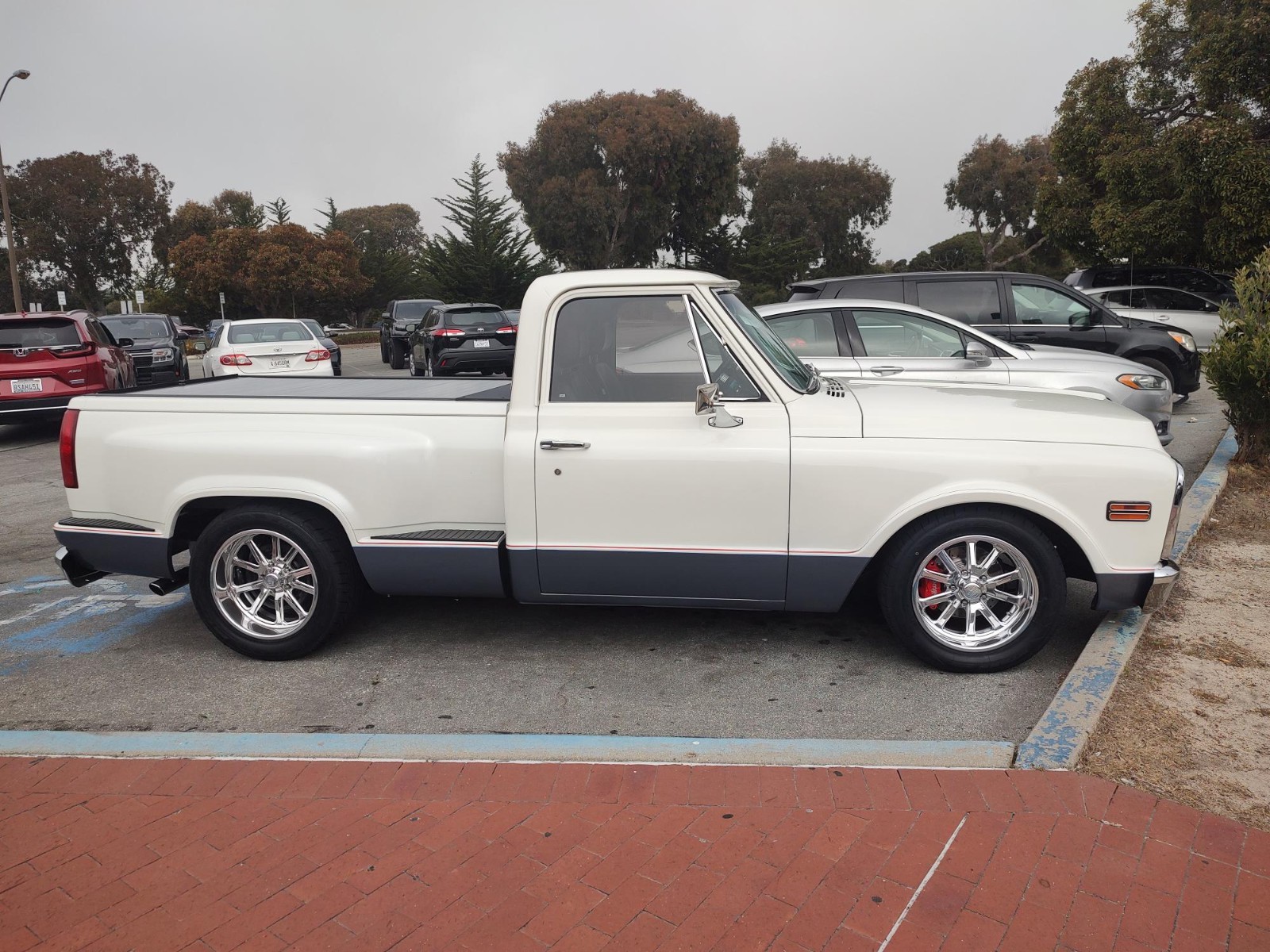 Chevrolet-C-10-1970-Standard-Cab-Pickup-1