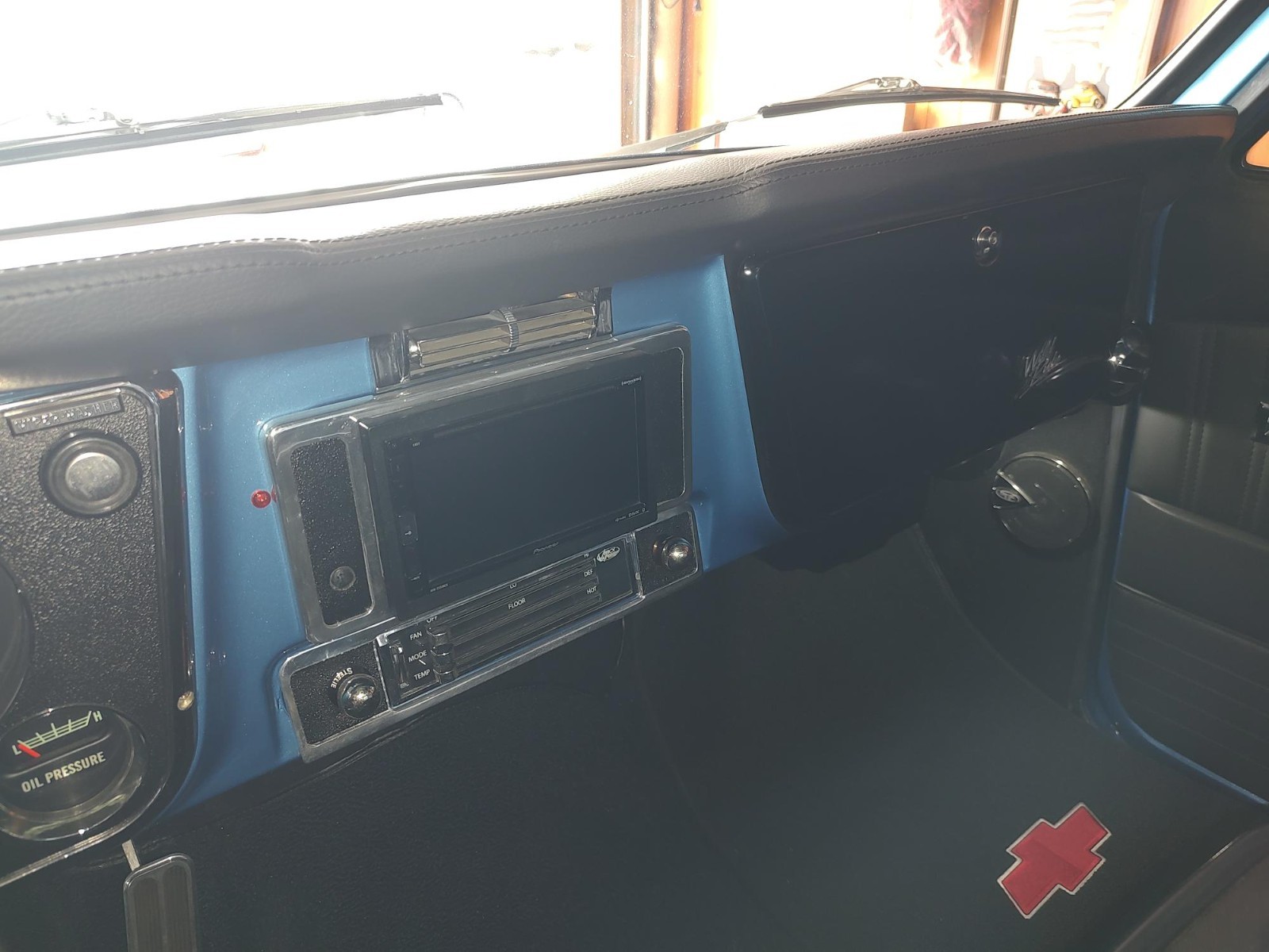 Chevrolet-C-10-1970-Standard-Cab-Pickup-19