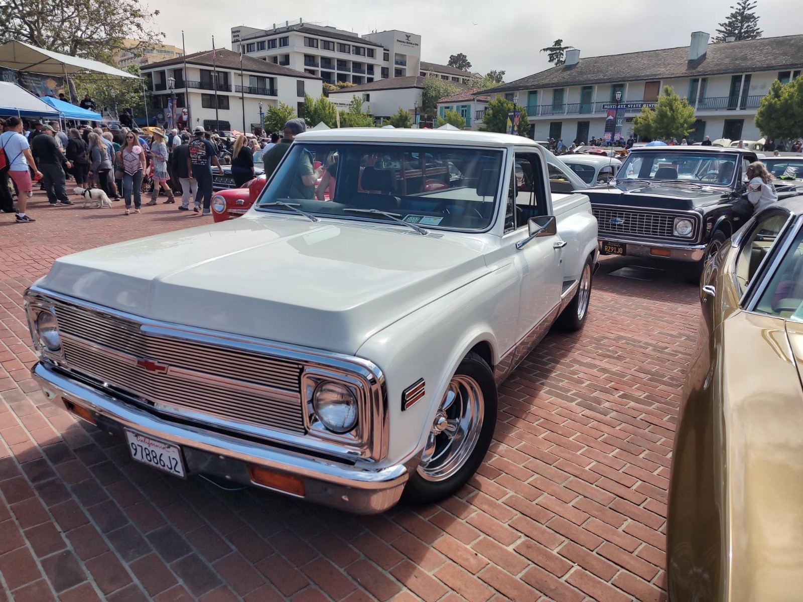 Chevrolet-C-10-1970-Standard-Cab-Pickup-24