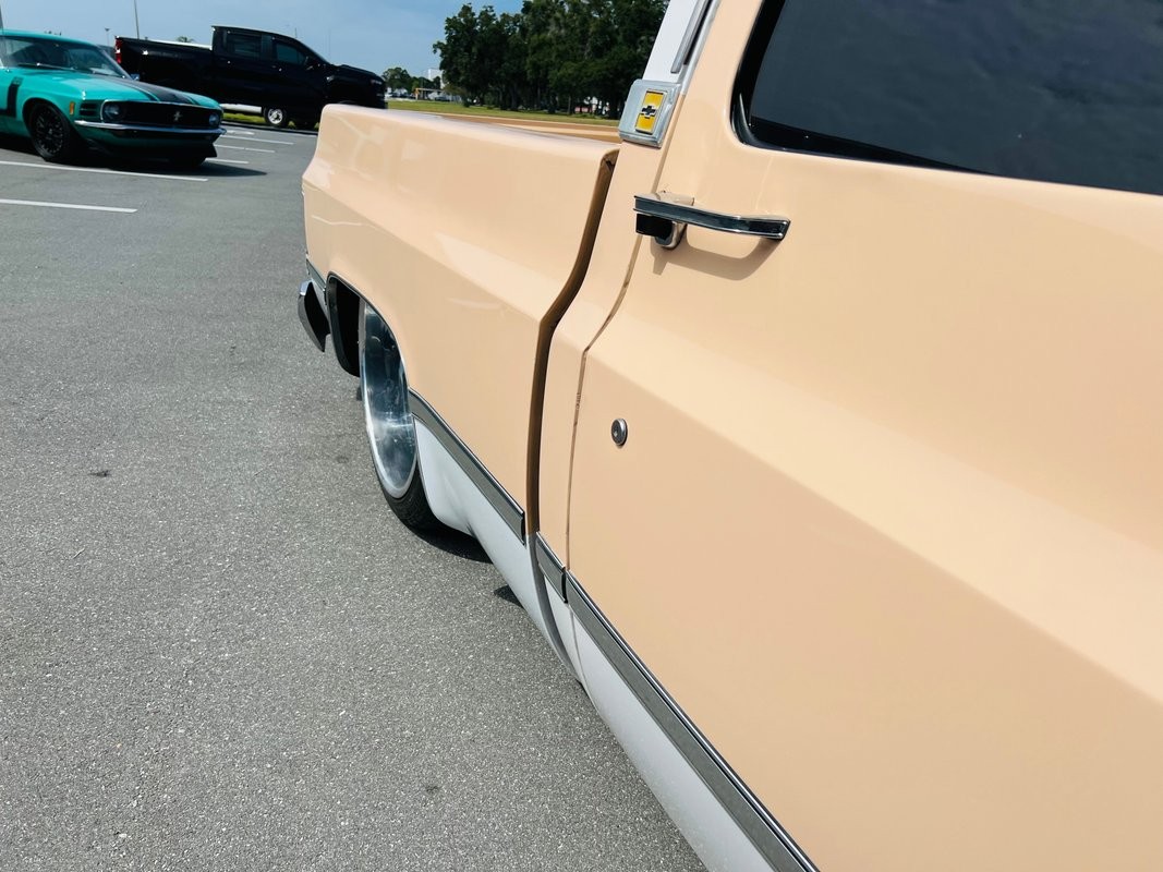 Chevrolet-C-10-1983-Pickup-Truck-36