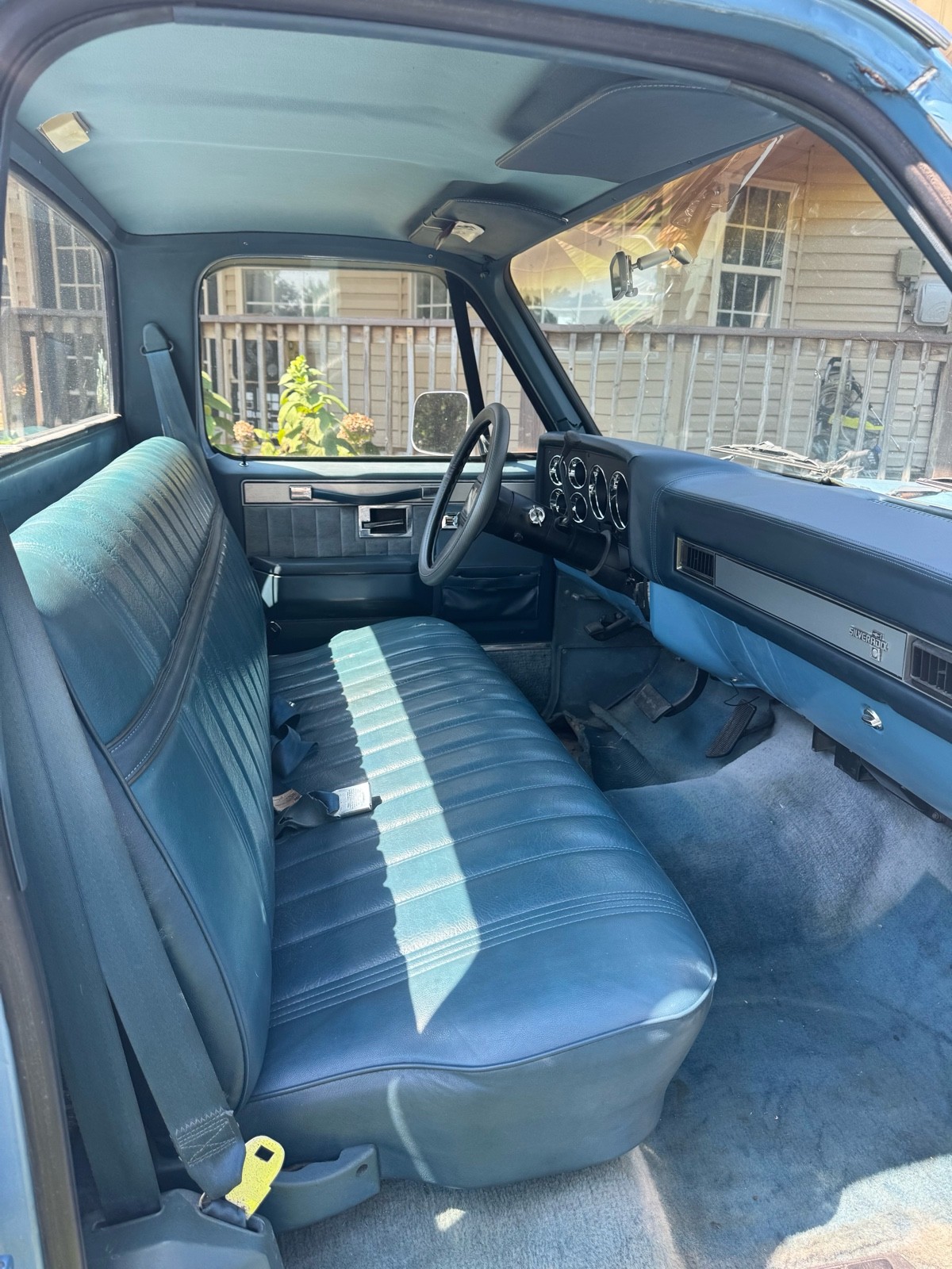 Chevrolet-C-10-1984-17