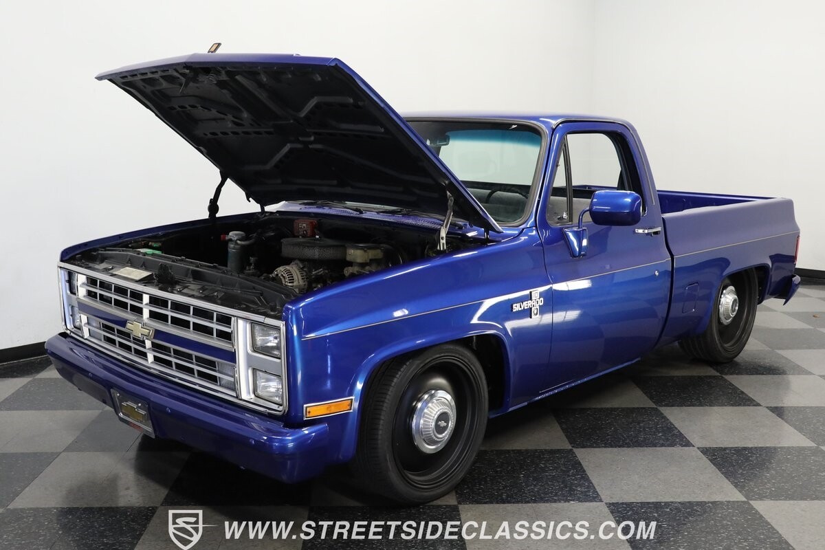 Chevrolet-C-10-1986-Pickup-Truck-29