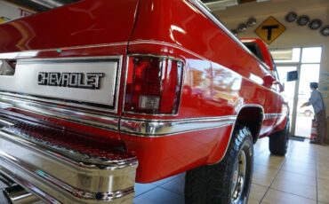 Chevrolet-C-10-1986-Truck-17
