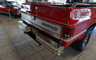 Chevrolet-C-10-1986-Truck-19