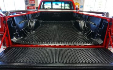Chevrolet-C-10-1986-Truck-8
