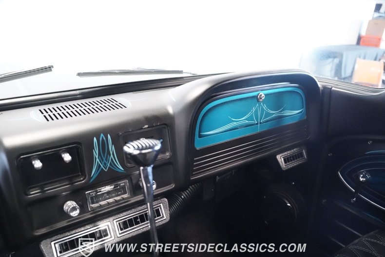 Chevrolet-C10-1962-Flat-Black-Black-43