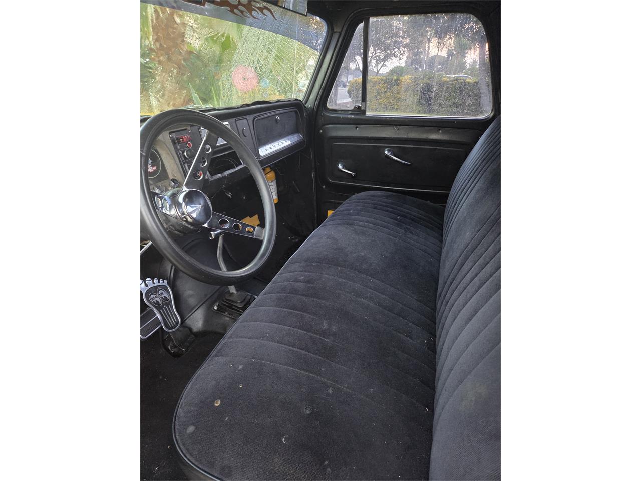 Chevrolet-C10-1963-Yellow-Black-17