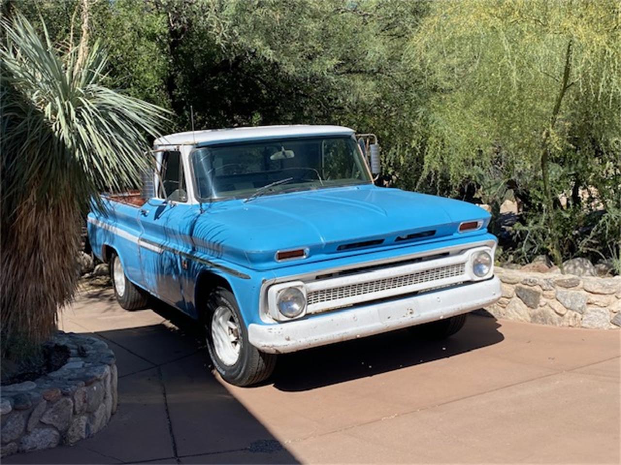 Chevrolet-C10-1966-BlueWhite-Tan-4