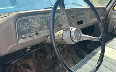Chevrolet-C10-1966-BlueWhite-Tan-6
