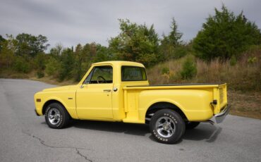 Chevrolet-C10-1967-Yellow-Black-1