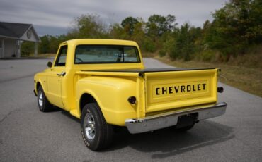 Chevrolet-C10-1967-Yellow-Black-25