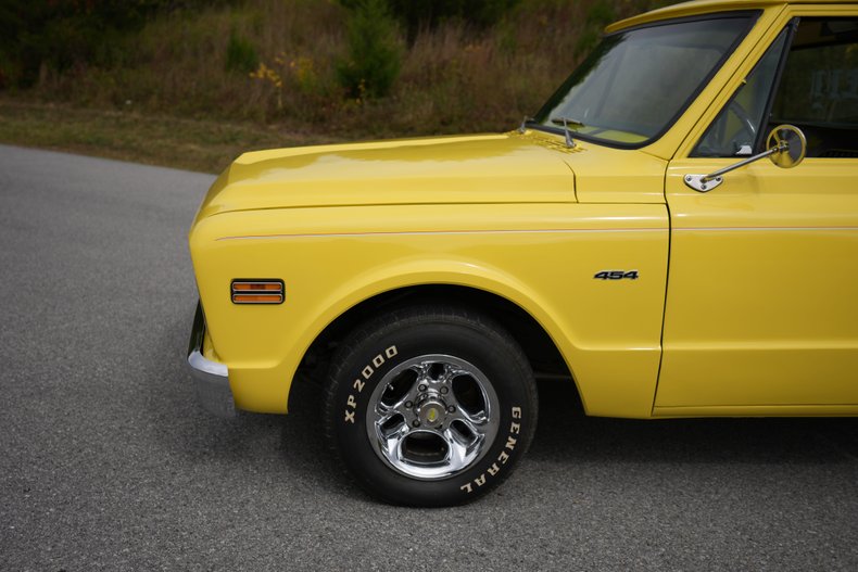 Chevrolet-C10-1967-Yellow-Black-27