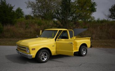 Chevrolet-C10-1967-Yellow-Black-28