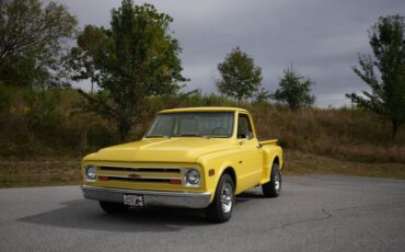 Chevrolet-C10-1967-Yellow-Black-3