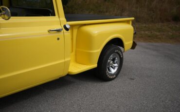 Chevrolet-C10-1967-Yellow-Black-31