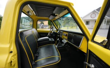 Chevrolet-C10-1967-Yellow-Black-35