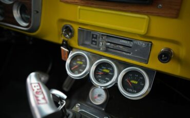 Chevrolet-C10-1967-Yellow-Black-42