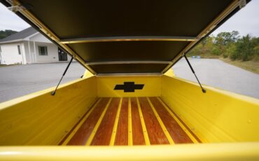 Chevrolet-C10-1967-Yellow-Black-7